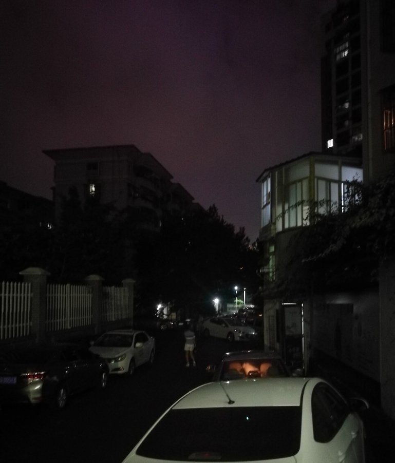夜班 - 泊山客 - 欢欢家庭博客