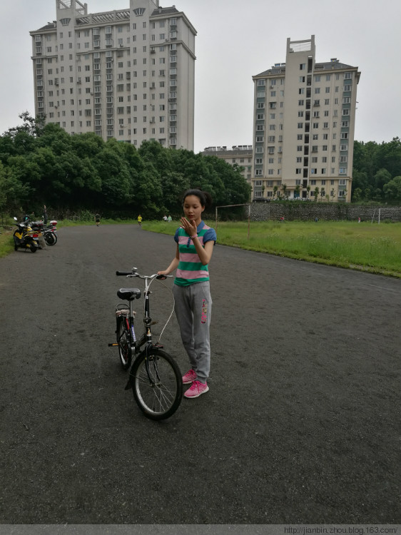 学车 - 泊山客 - 欢欢家庭博客